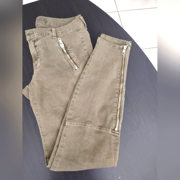 J Brand Army Green Jean - Picture 1 of 4
